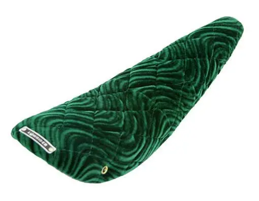 20" Banana Saddle Diamond Velour Green. 1