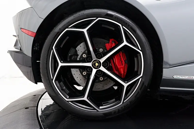 20" Lamborghini Huracan Original Aesir Forged Wheels 2