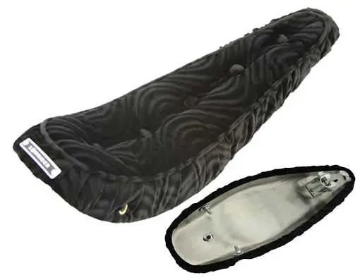 20" Polo Saddle W/Button Black. 1