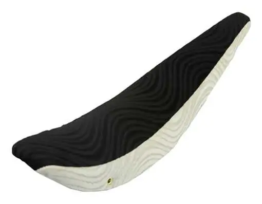 26" Banana Saddle Velour Black/White. 1