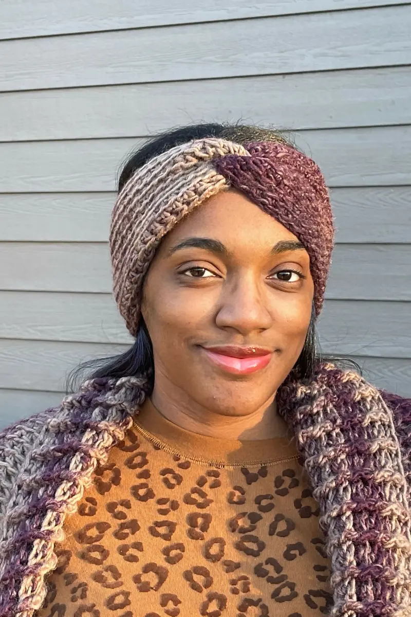 Abrazo Ear Warmer (Crochet) 1