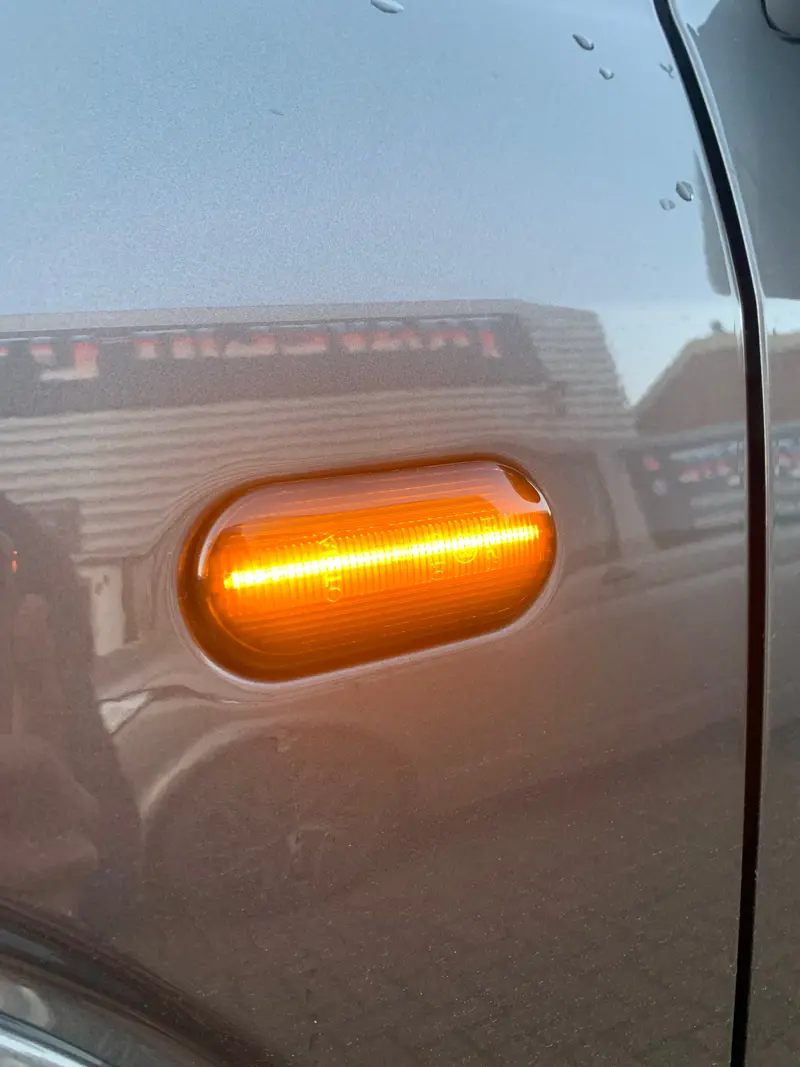 Amarok Dynamic Led Side Repeaters Smoked 1