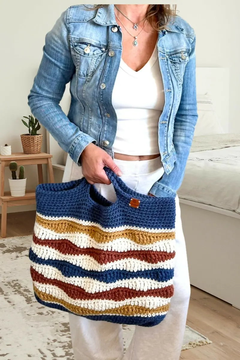 Amelia Tote Bag (Crochet) 2