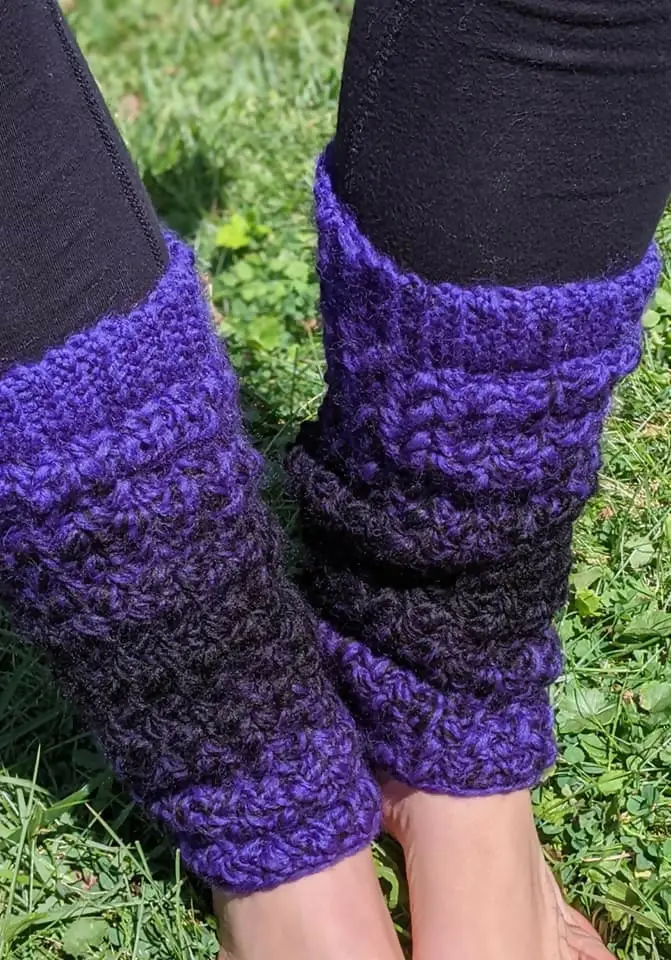 Amethyst Leg Warmers (Crochet) 1