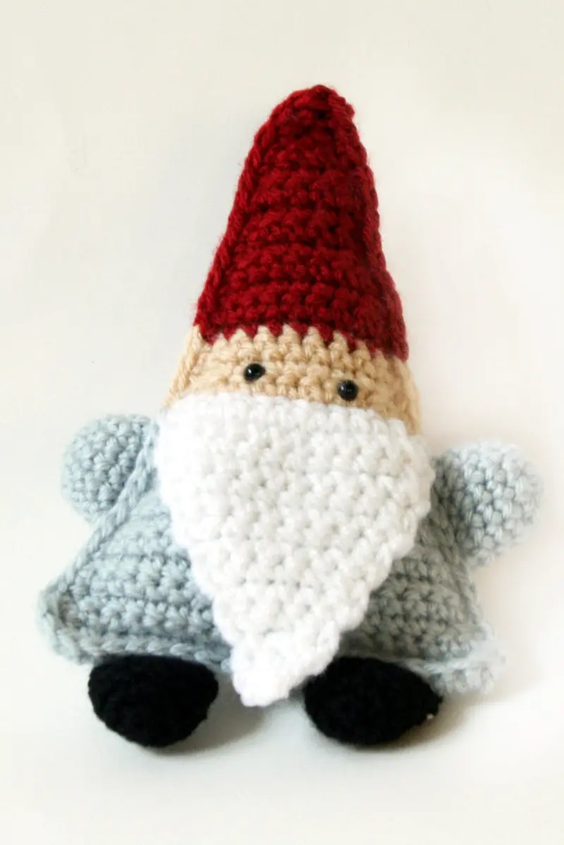 Amigurumi Gnome Pattern (Crochet) 1