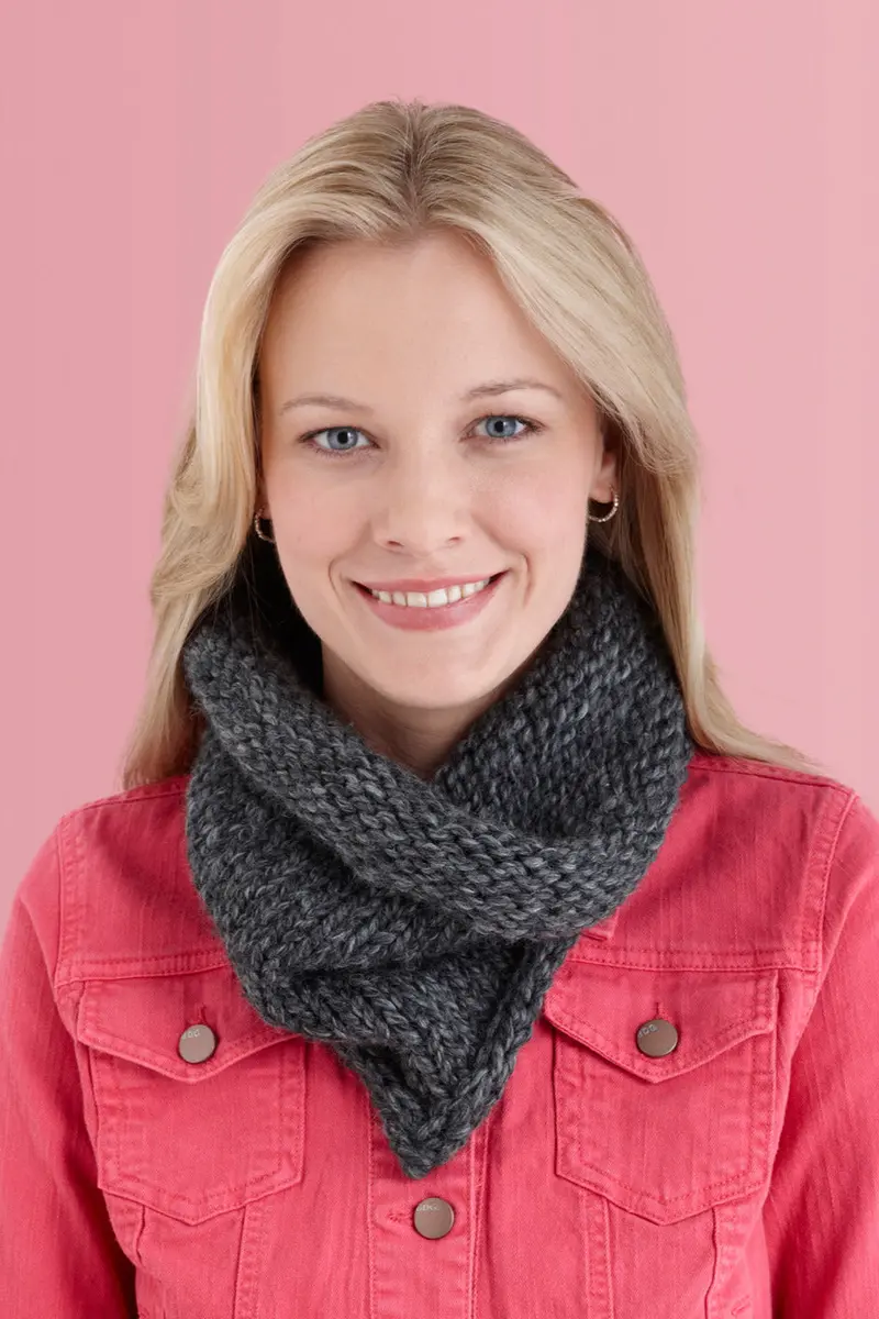 Bandanna Cowl Pattern (Knit) 1