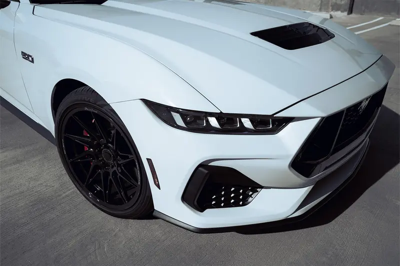 Blaque Diamond Bd-F20 Gloss Black 3