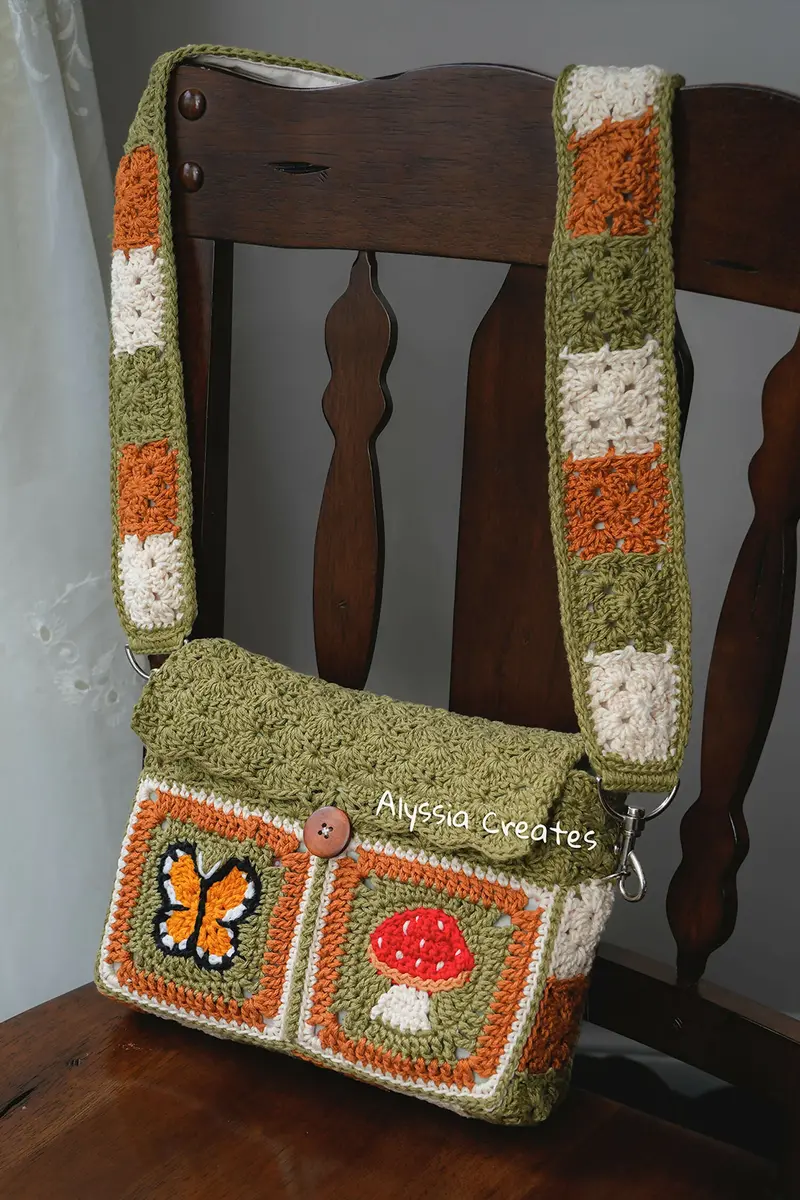 Butterfly And Mushroom Book Sleeve Bag (Crochet) 1