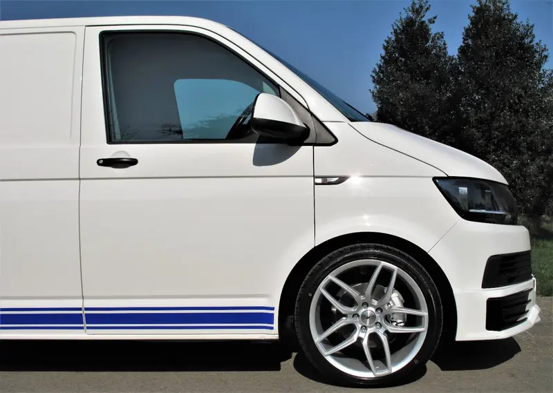 Calibre Cc-U 20" Wheel & Tyre Package (Silver) 1