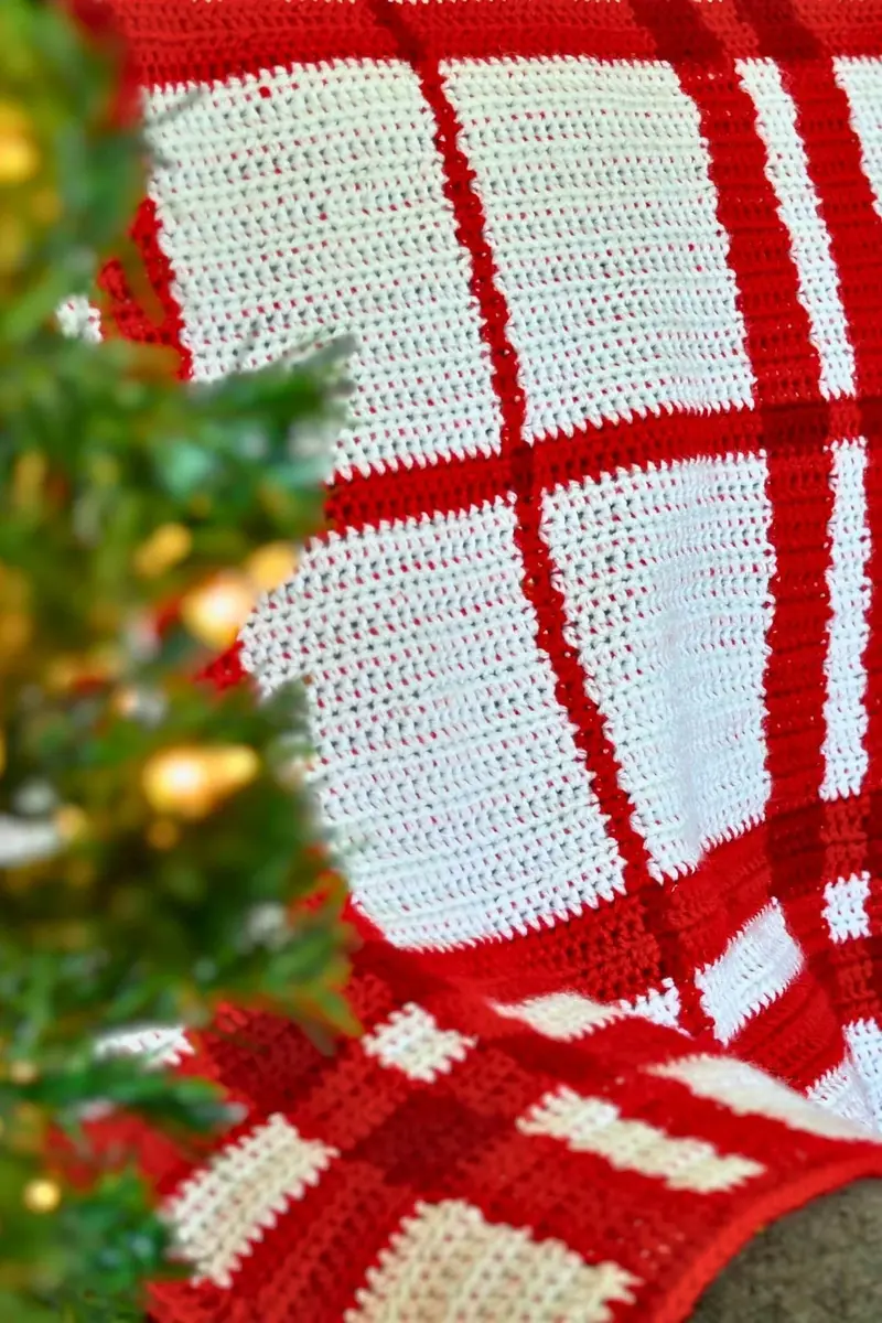 Christmas Plaid Throw (Crochet) 1