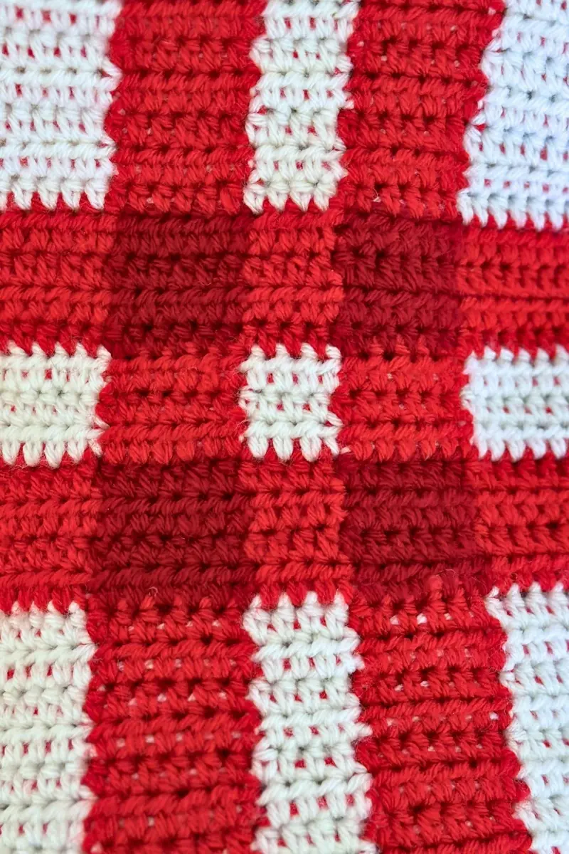 Christmas Plaid Throw (Crochet) 2