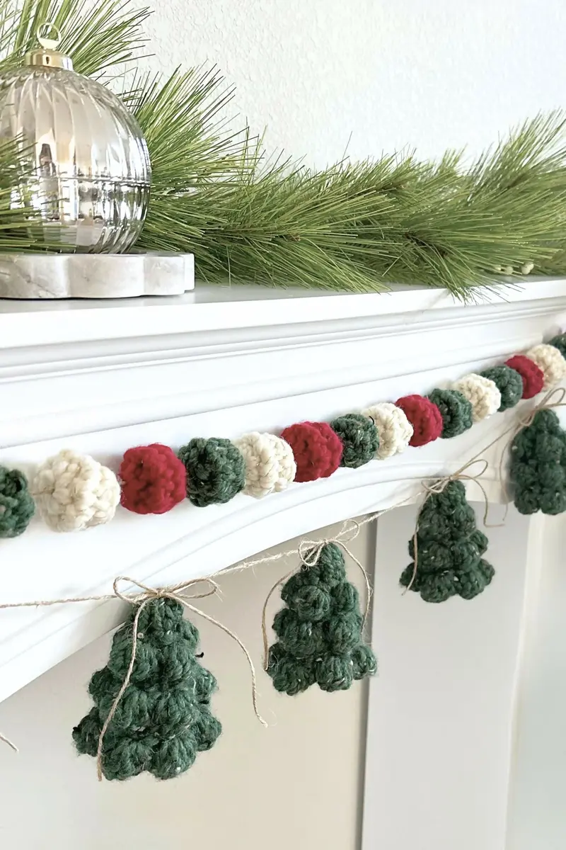Christmas Tree Garland (Crochet) 1