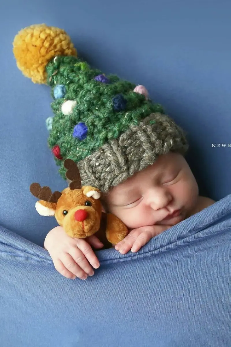 Christmas Tree Hat (Knit) 1