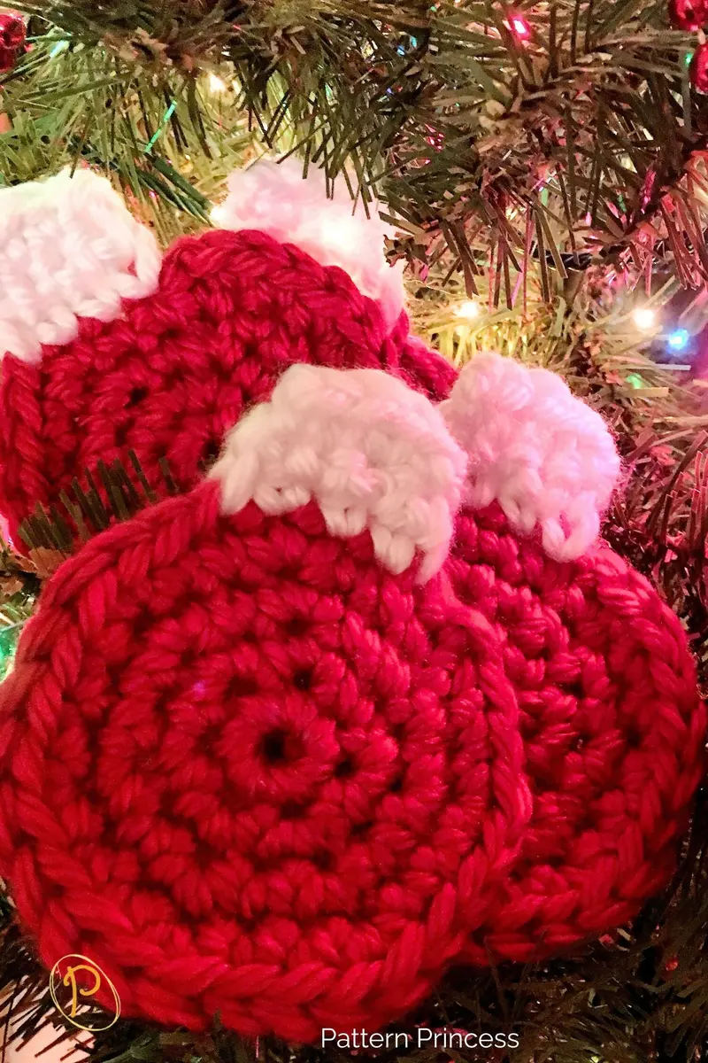 Chunky Christmas Ornament Coaster And Placemat (Crochet) 2