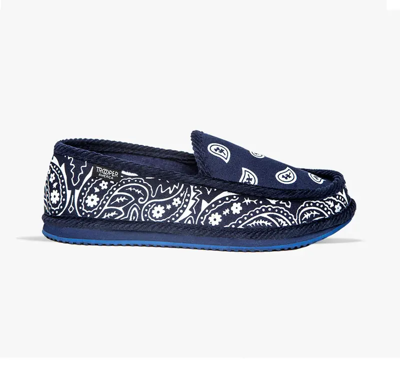 Classic Paisley Bandana Shoe 1