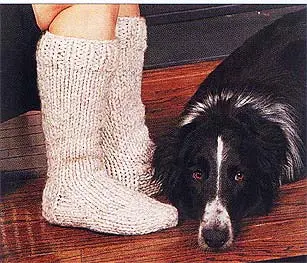 Cottage Slipper Socks Pattern (Crochet) 1