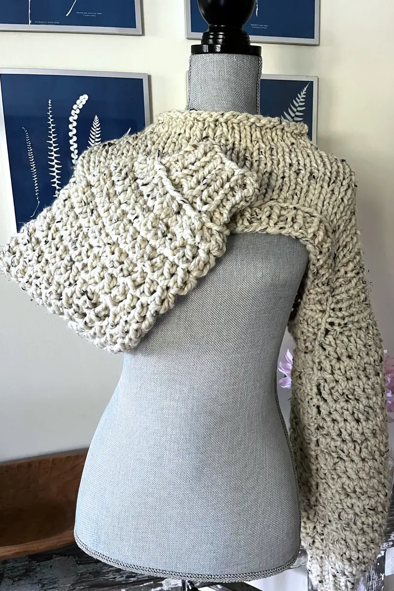 Cozy Sleeve Shrug (Knit + Crochet) 1