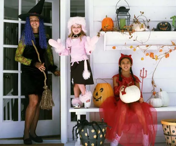 Crafty Witch Halloween Accessories Pattern (Crafts) 1