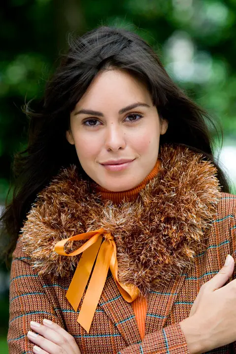 Crewneck Fur Collar Pattern (Knit) 1