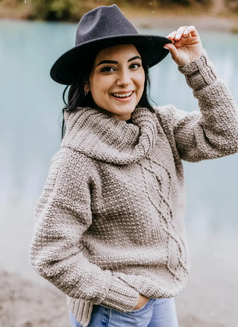 Crochet Kit - Aelia Cable Crochet Sweater 2