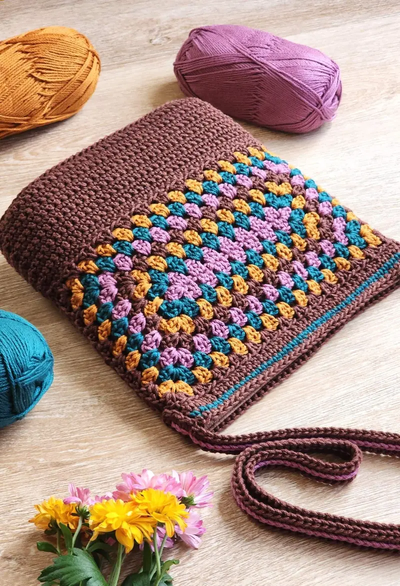Crochet Kit - Autumn Escape Crossbody Bag 2