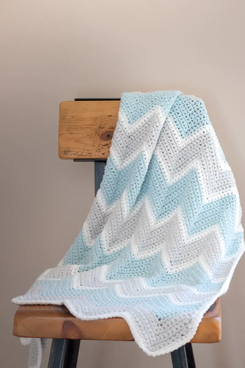 Crochet Kit - Baby Chevron Blanket 1