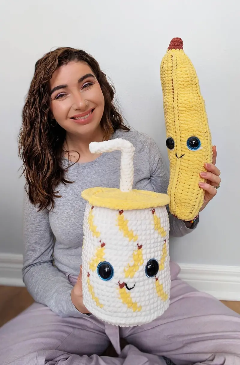 Crochet Kit - Banana Smoothie Buddies 1