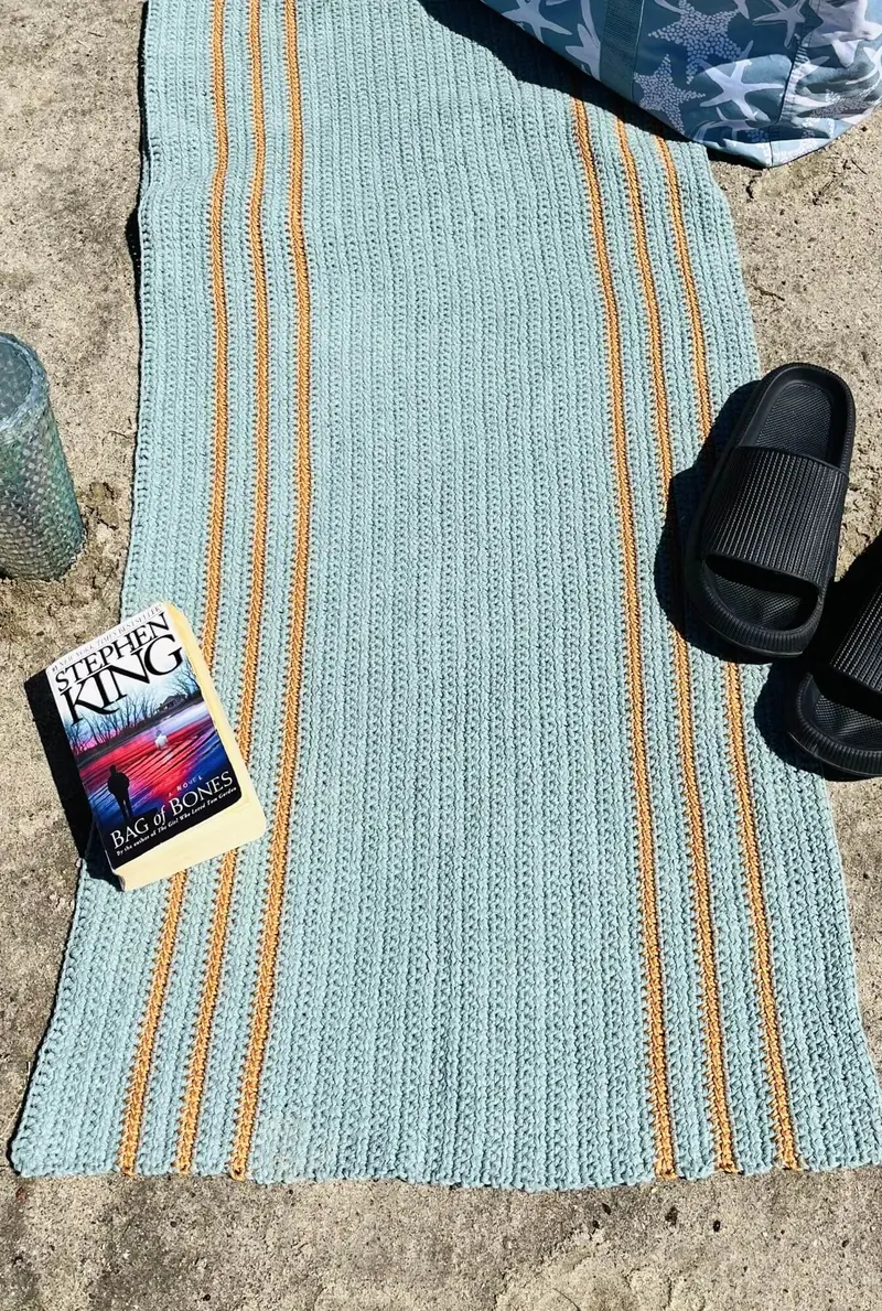 Crochet Kit - Beachy Stripes Mat 1