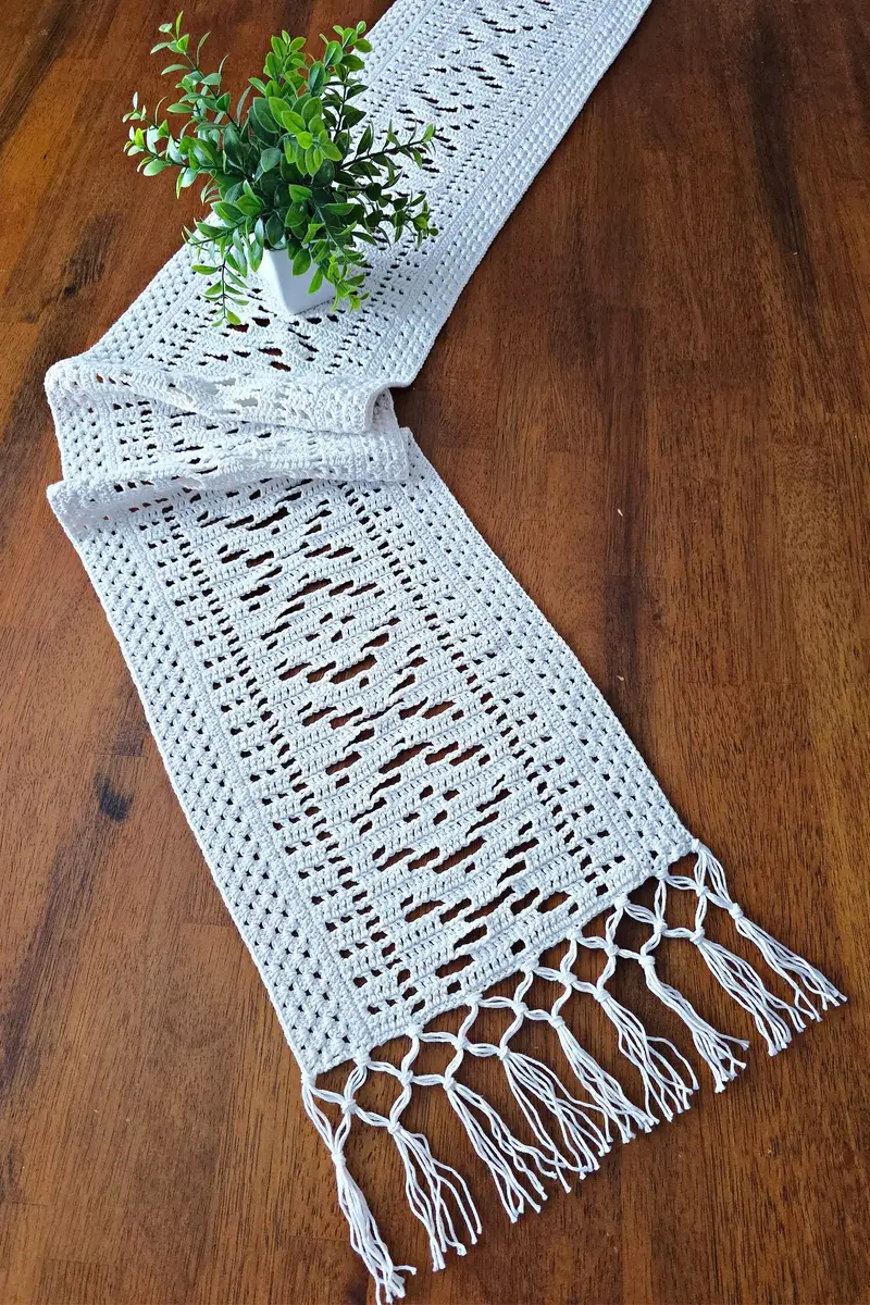 Crochet Kit - Boho Chic Table Runner 1