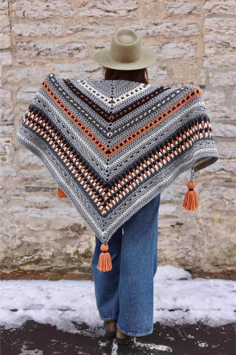 Crochet Kit - Book Club Wrap 1