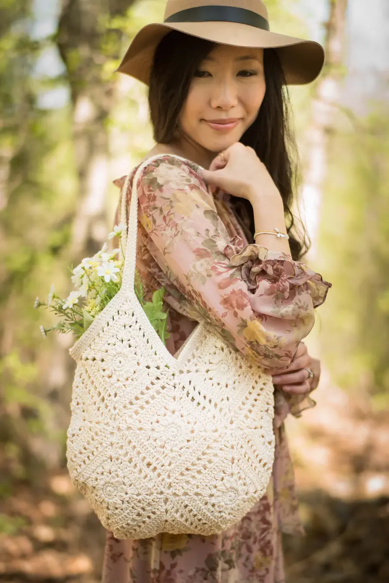 Crochet Kit - Breezy Days Daisy Bag 2