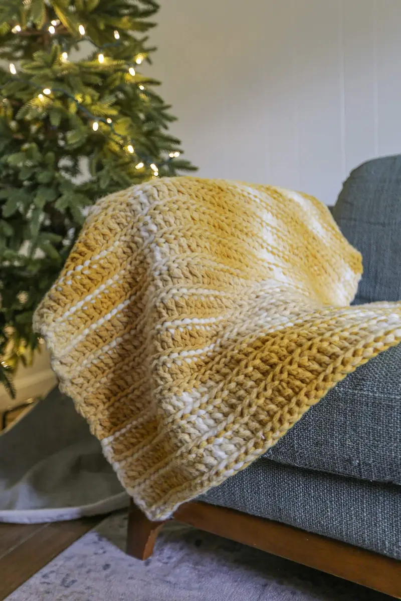 Crochet Kit - Bulky Braided Blanket 1