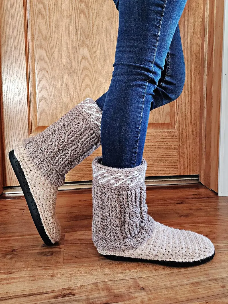 Crochet Kit - Cable Crochet Slipper Boots Botties Foam Insoles 1