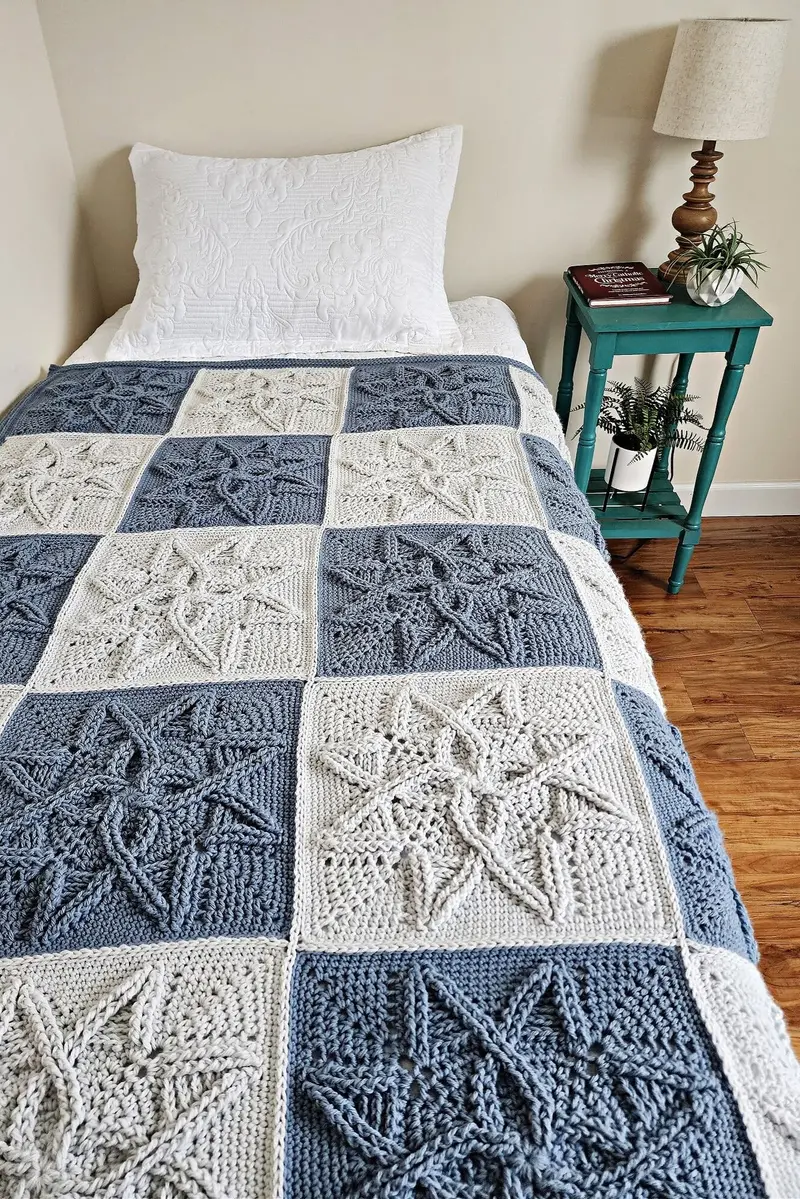 Crochet Kit - Cabled Blooms Blanket 1