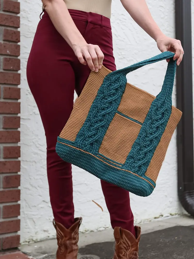 Crochet Kit - Carey Cabled Carryall 2