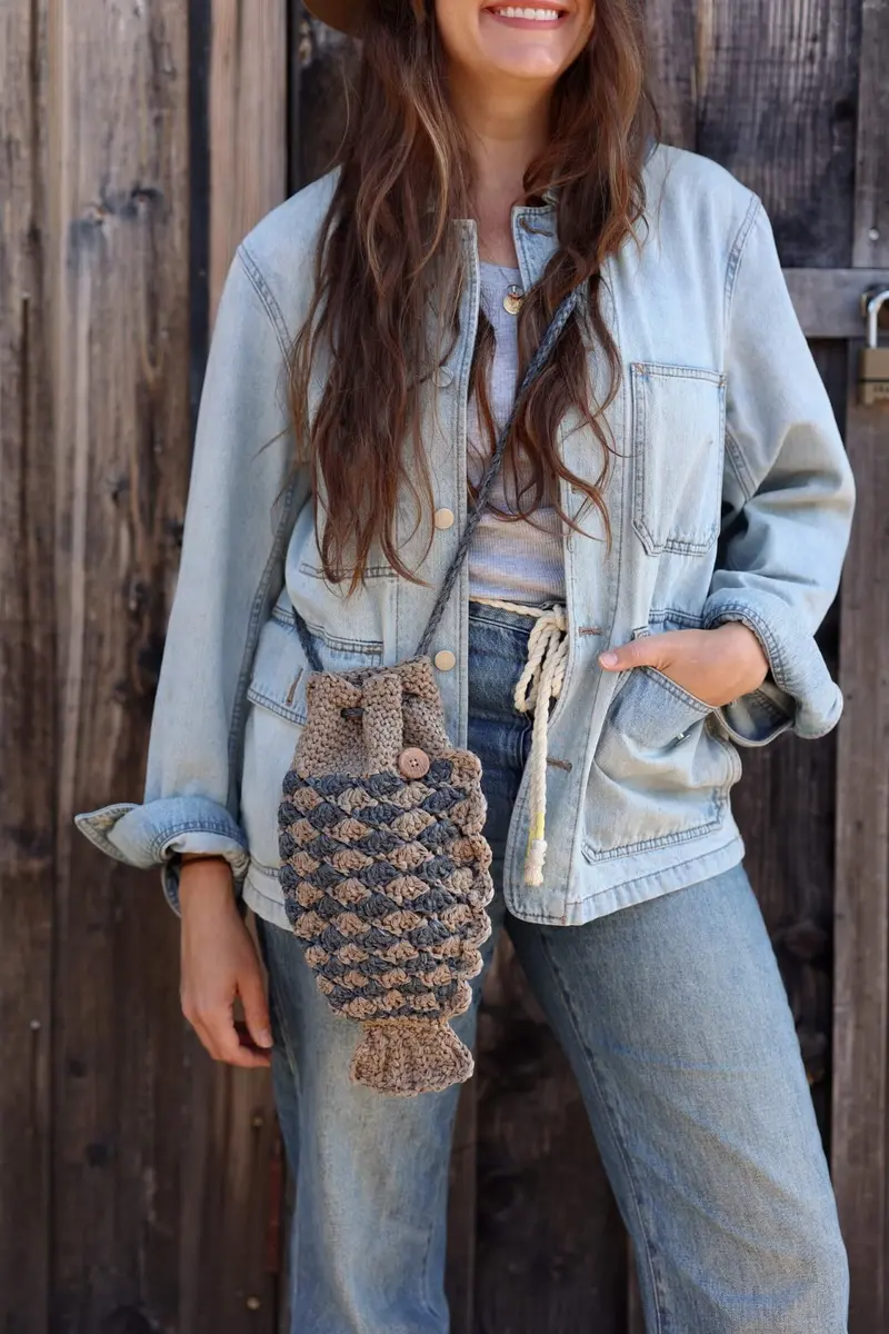 Crochet Kit - Catch Of The Day Purse 1
