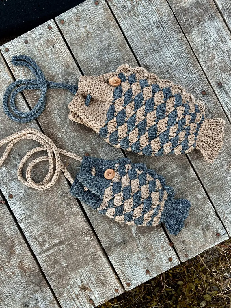 Crochet Kit - Catch Of The Day Purse 2