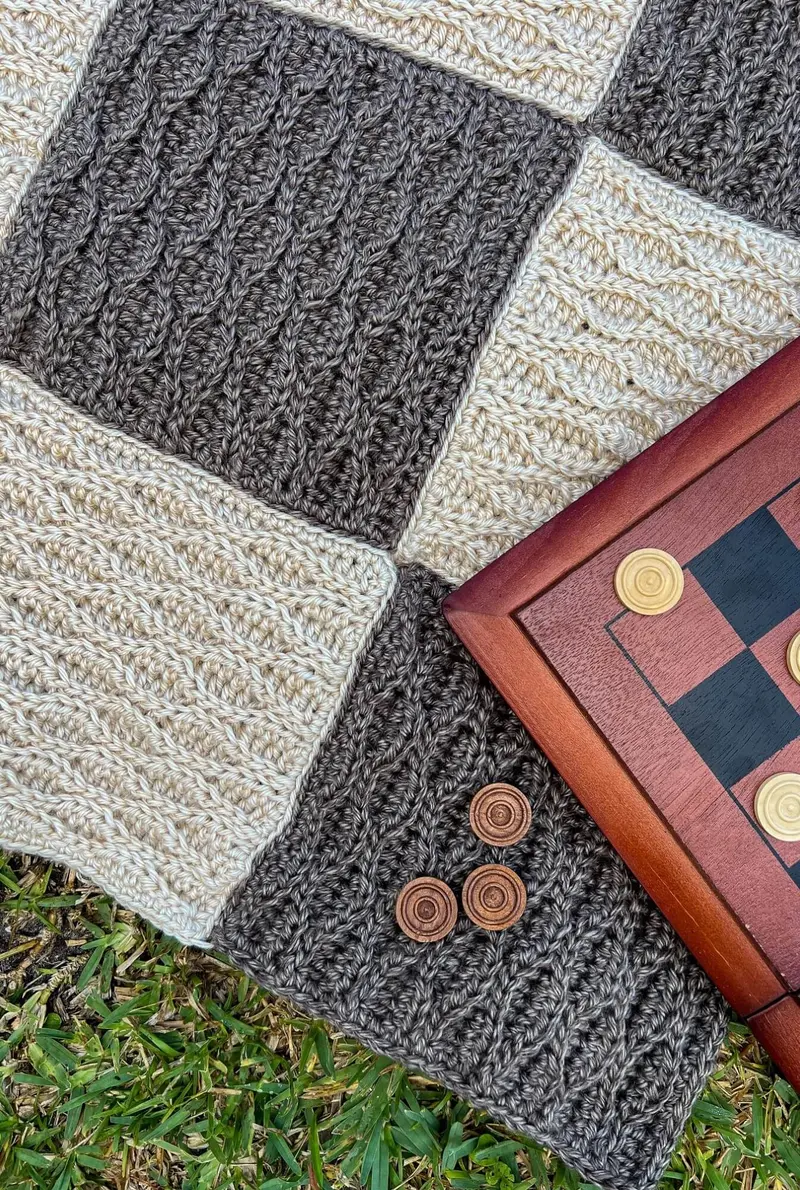 Crochet Kit - Checkerboard Picnic Blanket 1