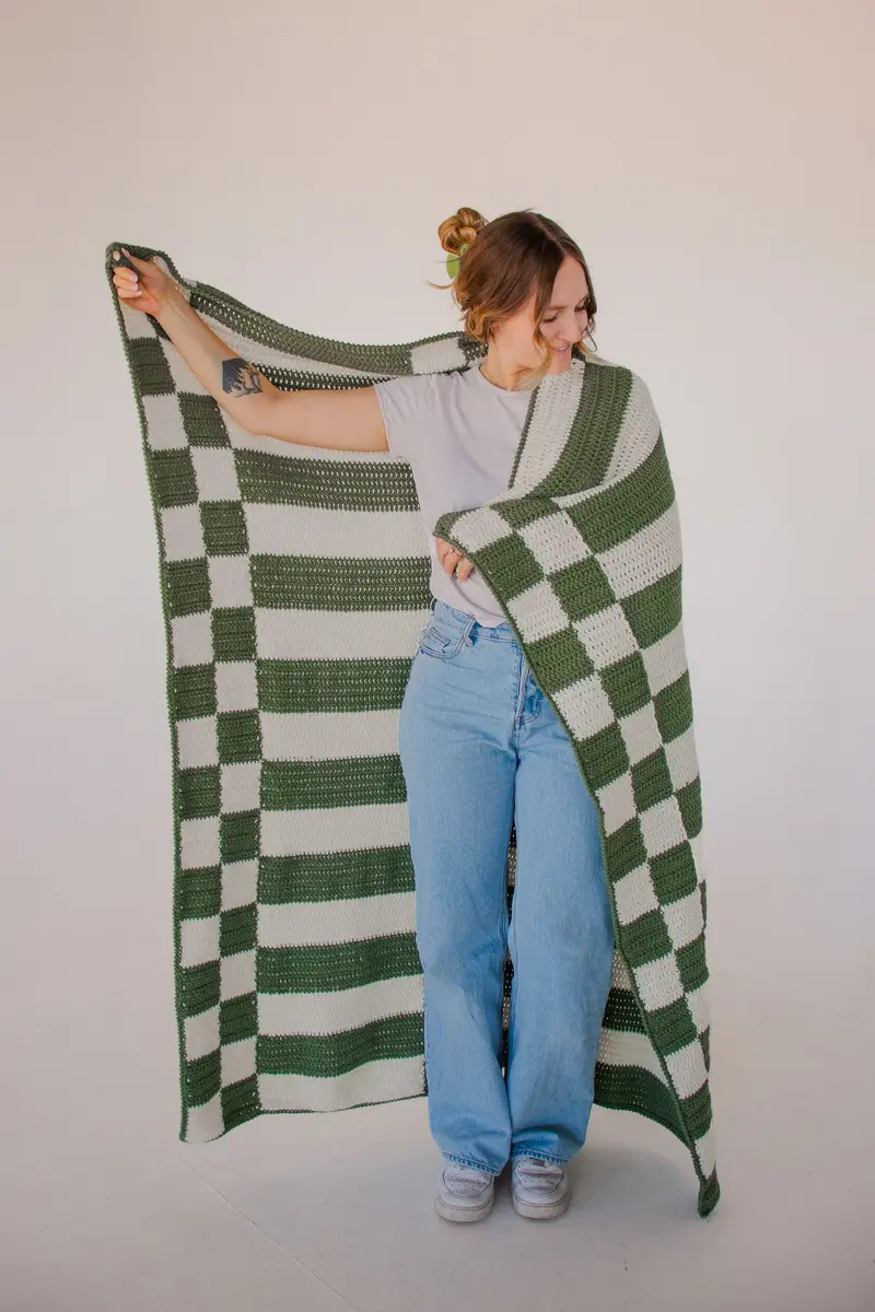 Crochet Kit - Checks And Stripes Throw 1
