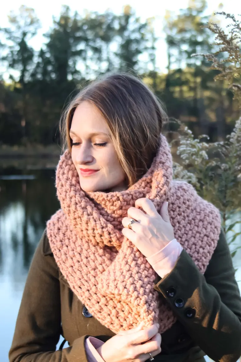 Crochet Kit - Chunky Infinity Cowl 2