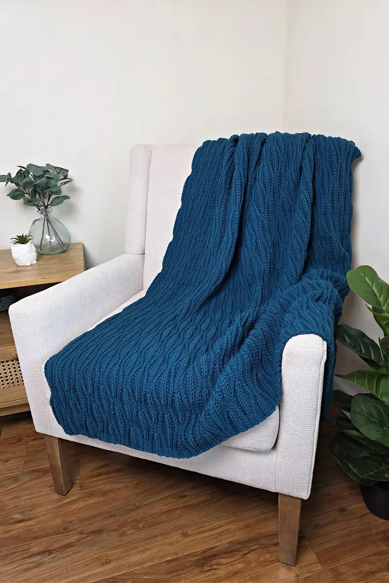 Crochet Kit - Coastal Waves Blanket 1