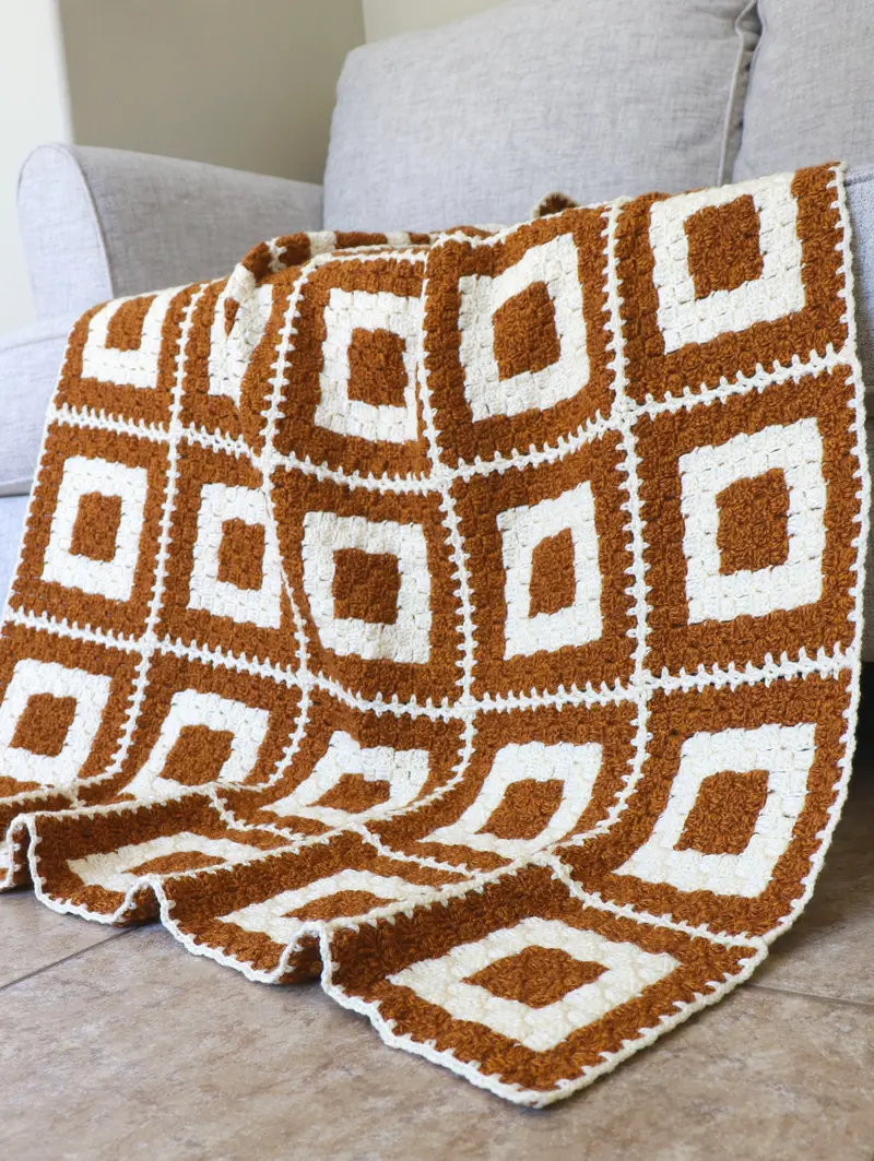 Crochet Kit - Concentric Squares Throw 2