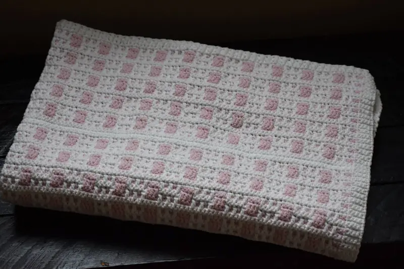 Crochet Kit - Cosmopolitan Comforter Crochet Throw 1