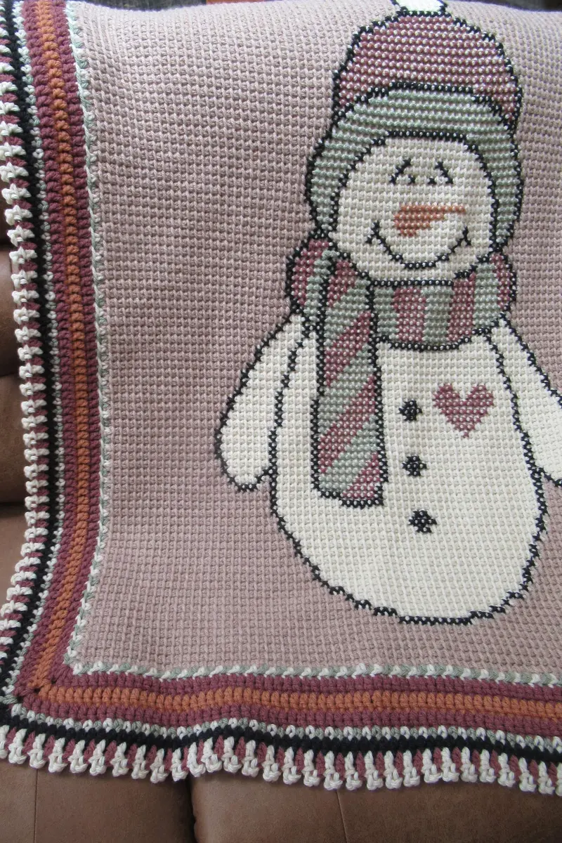 Crochet Kit - Country Snowman Throw 1