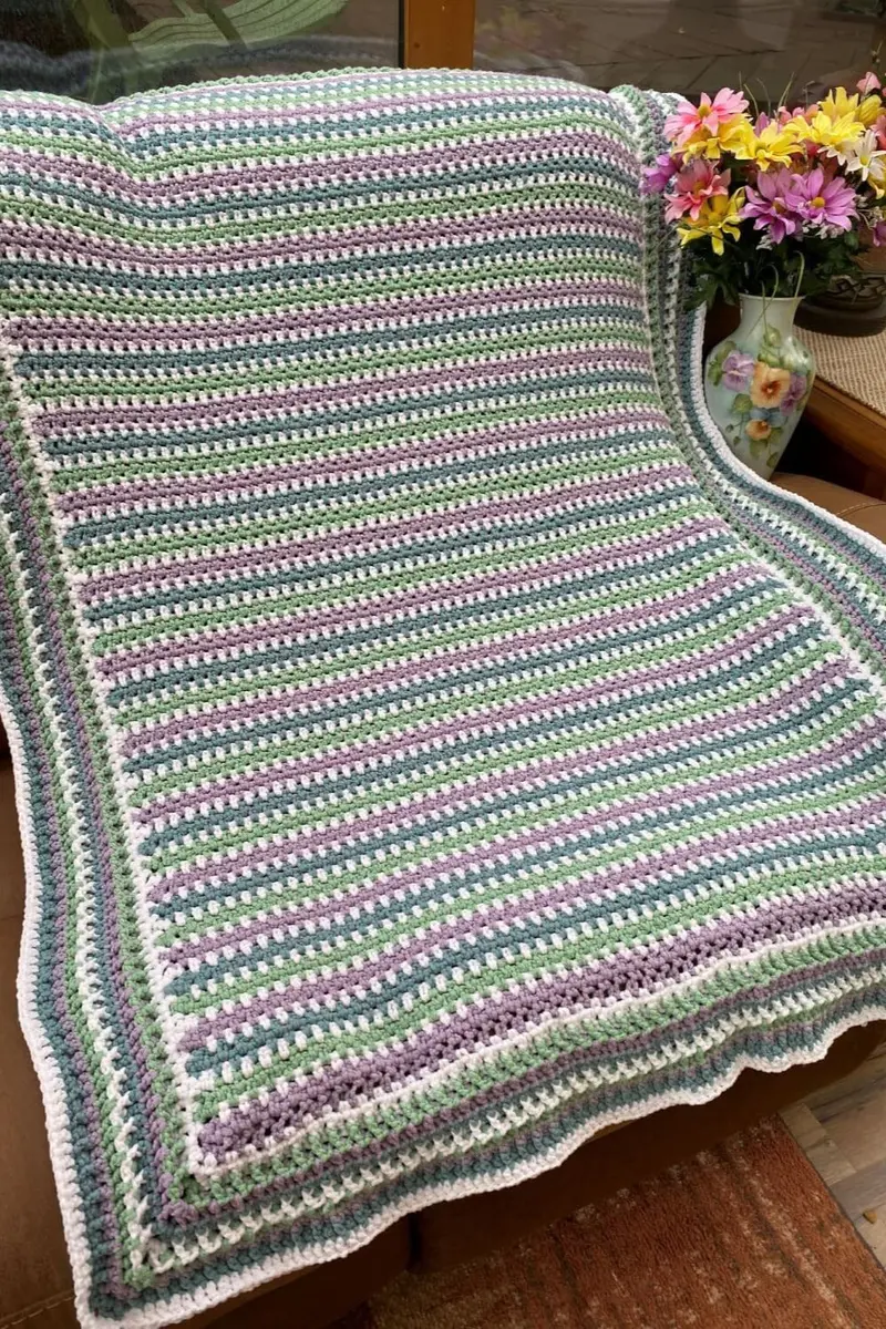 Crochet Kit - Cuddles And Hugs Blanket 1