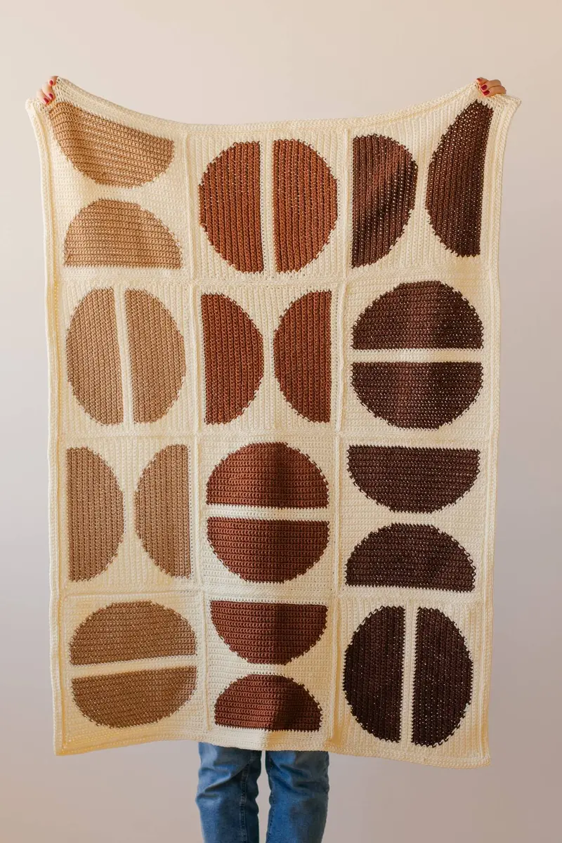 Crochet Kit - Curve Appeal Throw 1