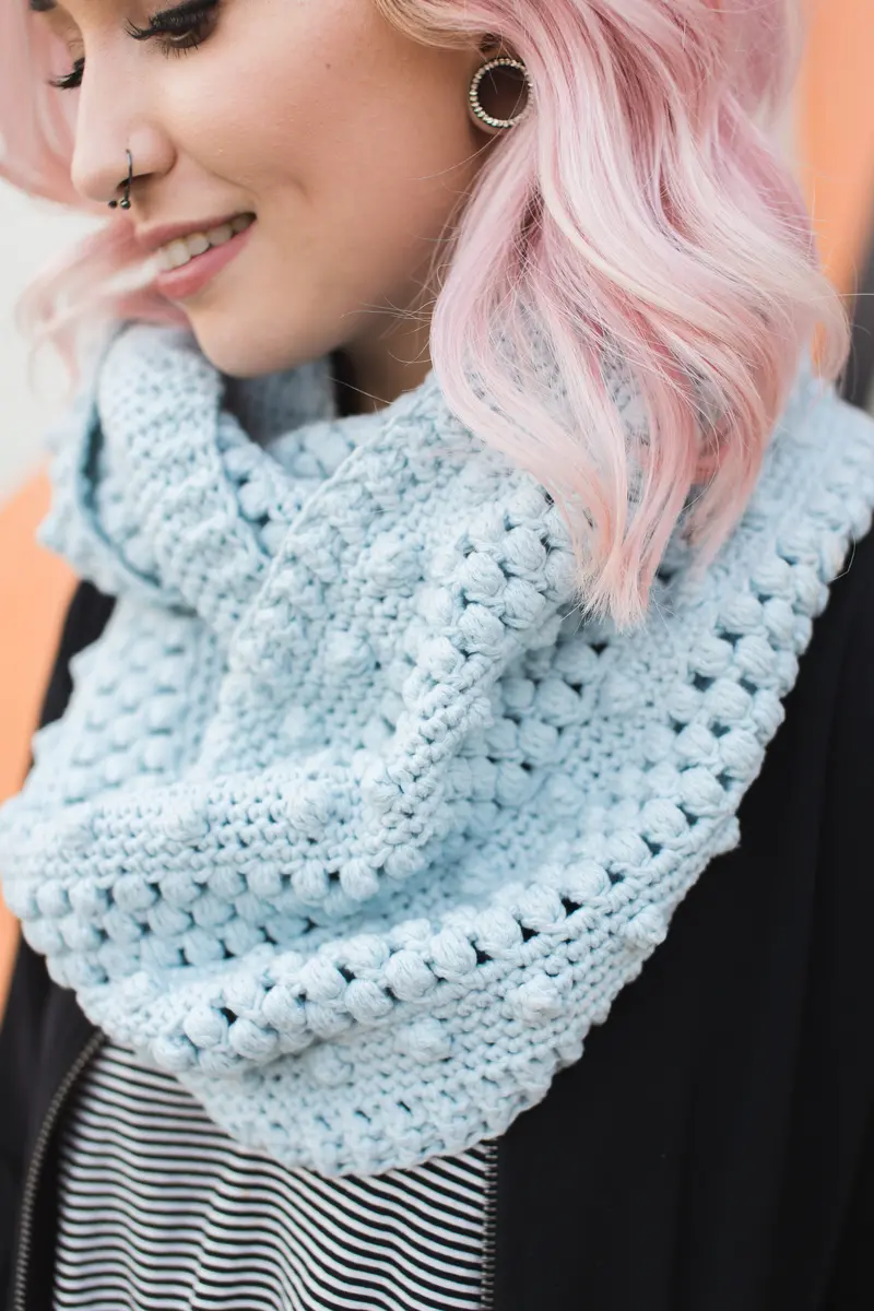Crochet Kit - Dottie Infinity Scarf 1