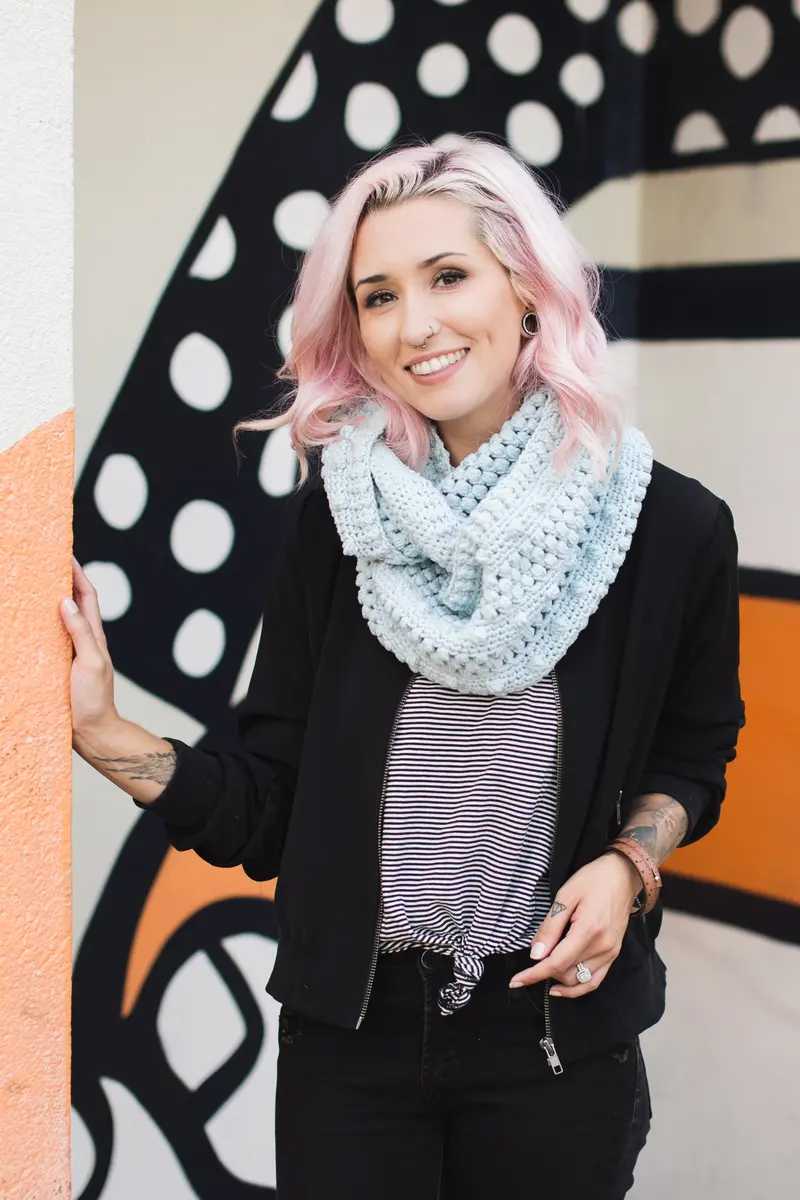Crochet Kit - Dottie Infinity Scarf 2