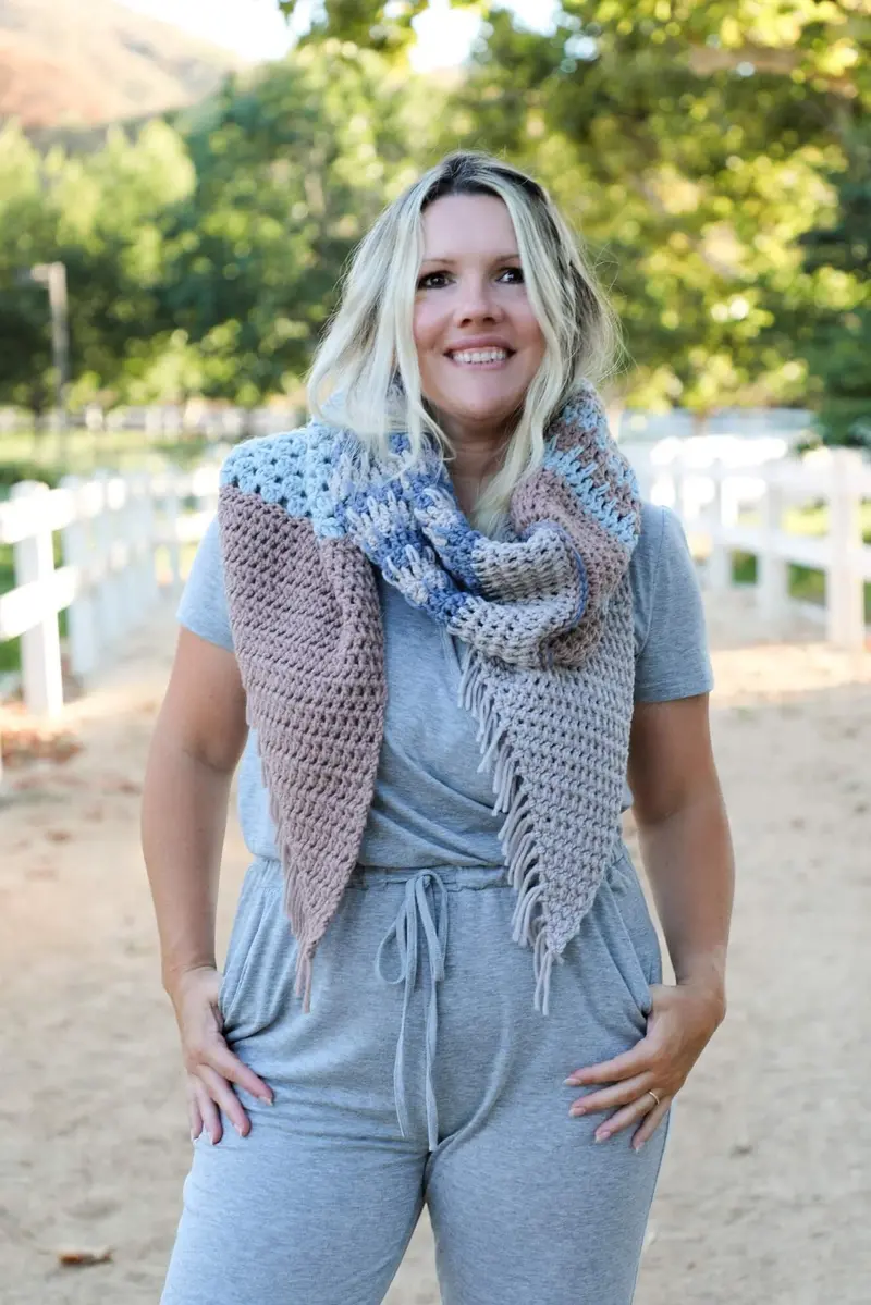 Crochet Kit - Easy Breezy Shawl 1