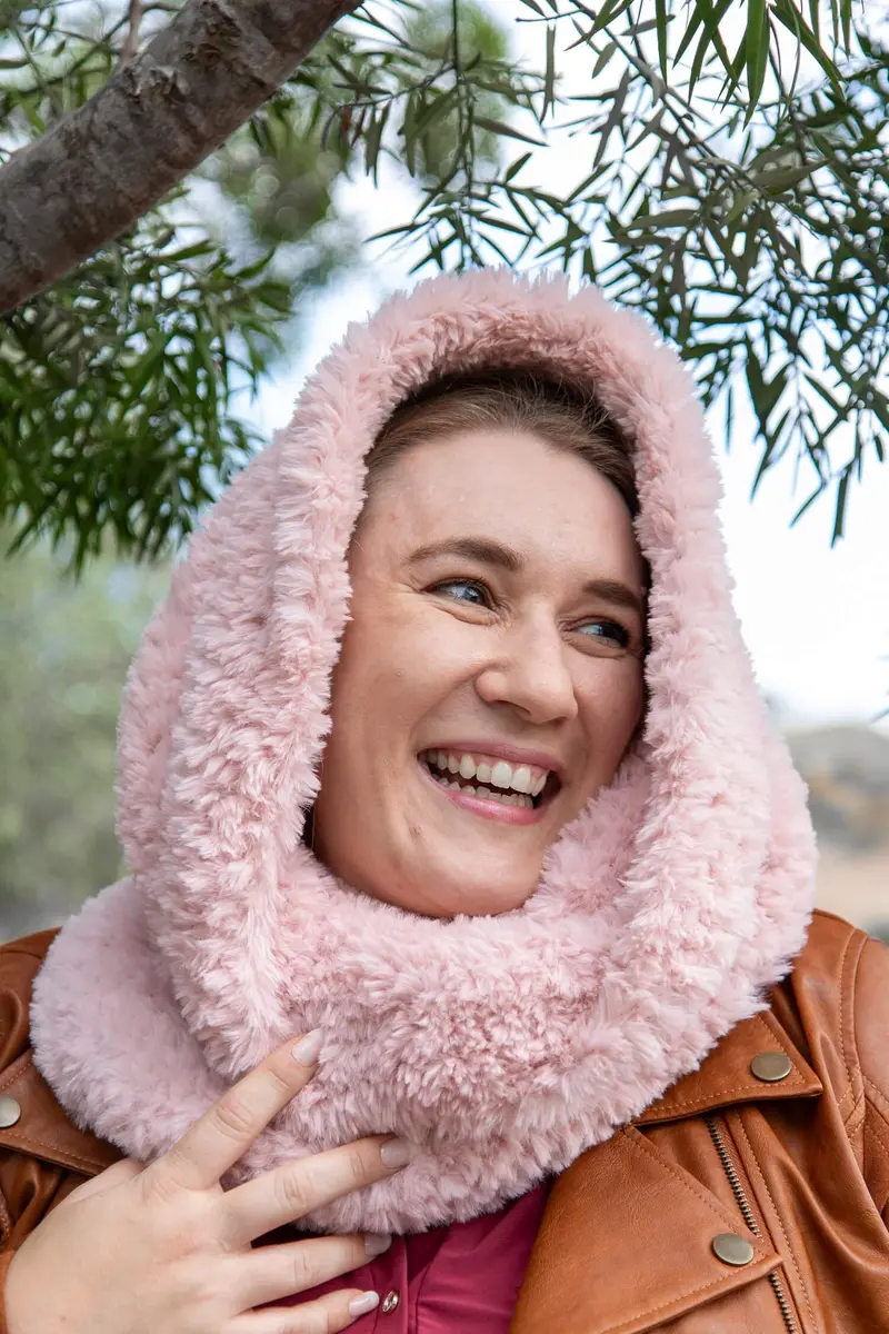 Crochet Kit - Faux Fur Snood 1